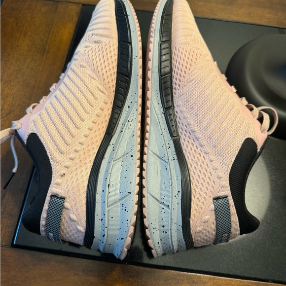 women's pink us polo assn all trek shoes size 8.5 like new - Picture 3 of 10